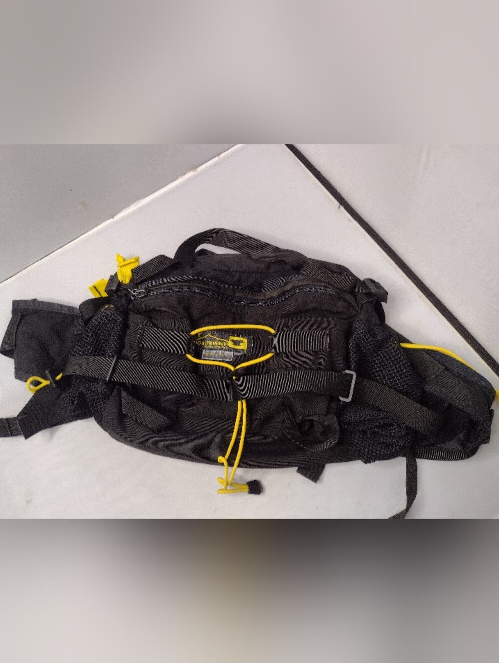 Mountainsmith Tour Lumbar Hiking Waist Fanny Pack Black Yellow A32